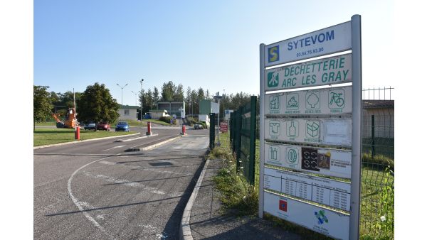 La déchetterie d'Arc les Gray